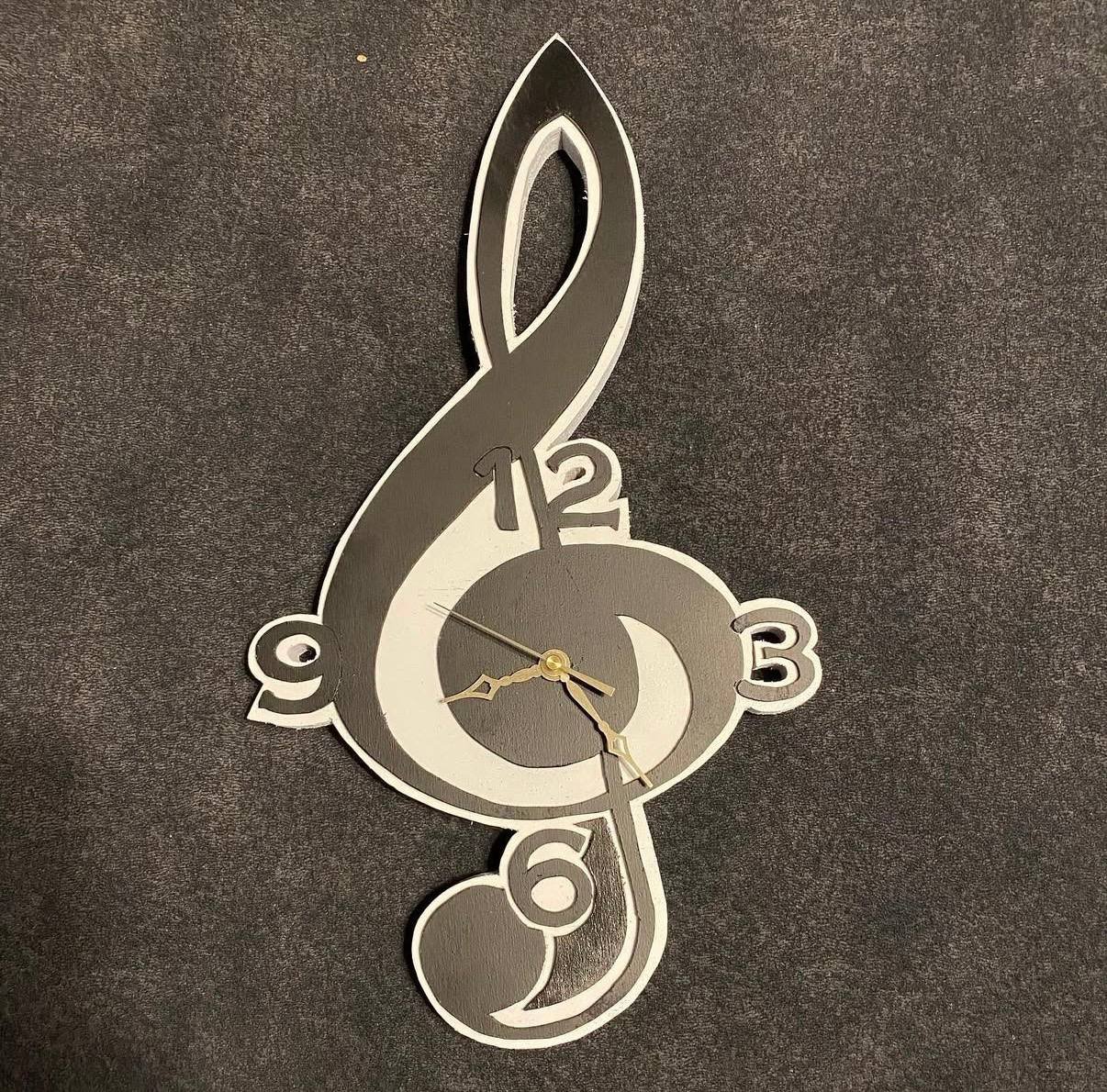 Treble Clef Music Clock